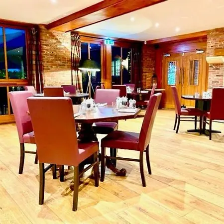 Oak Tree Inn