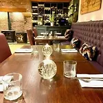 Oak Tree 5* Brafferton