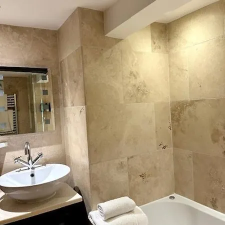 橡树宾馆 5* Brafferton