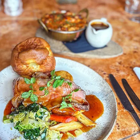 Oak Tree Πανδοχείο