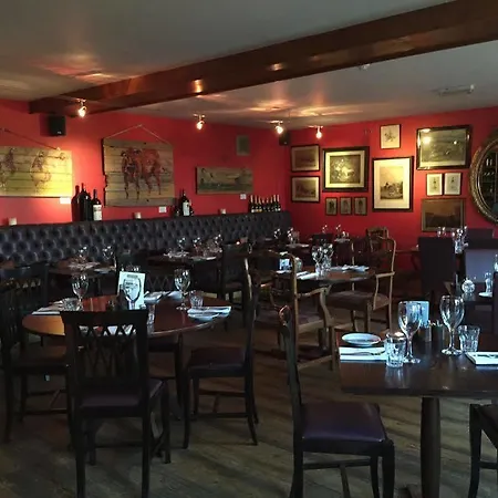 Oak Tree 5* Brafferton