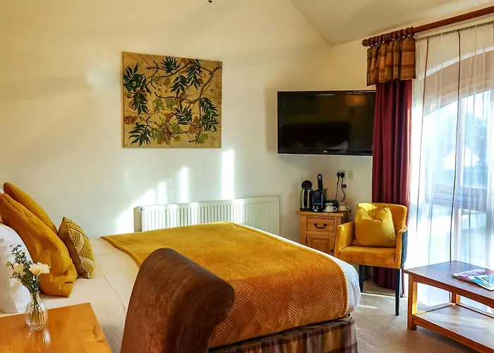 Oak Tree 5* Brafferton